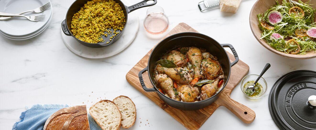 72 dpi jpg-03_25_01_Staub_4QT_CoqAuVin_Hero_02