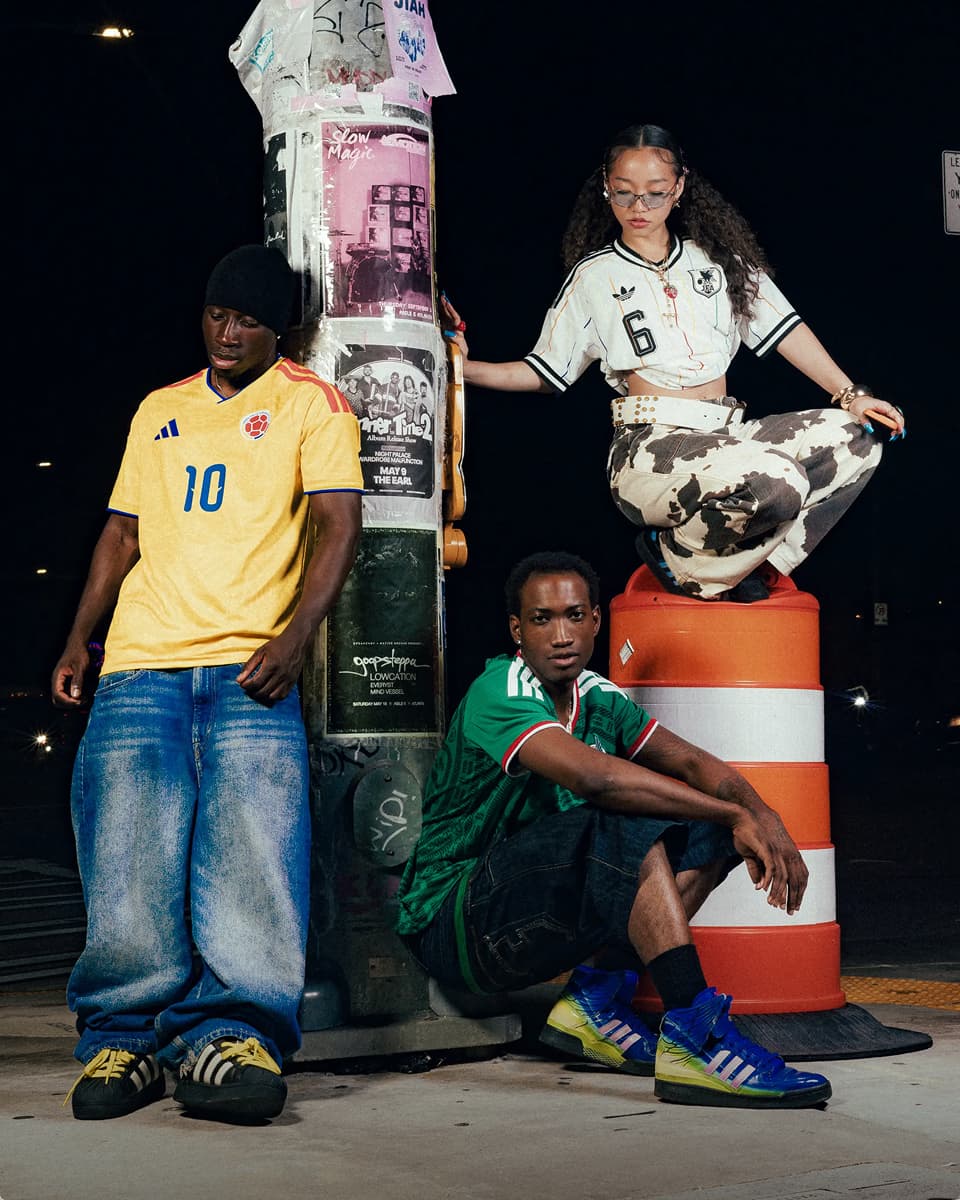 2026年新作 ワールドカップ 刺繍入り ファンズジャージ Official FIFA World Cup 26™ Jerseys & Gear | WorldSoccerShop