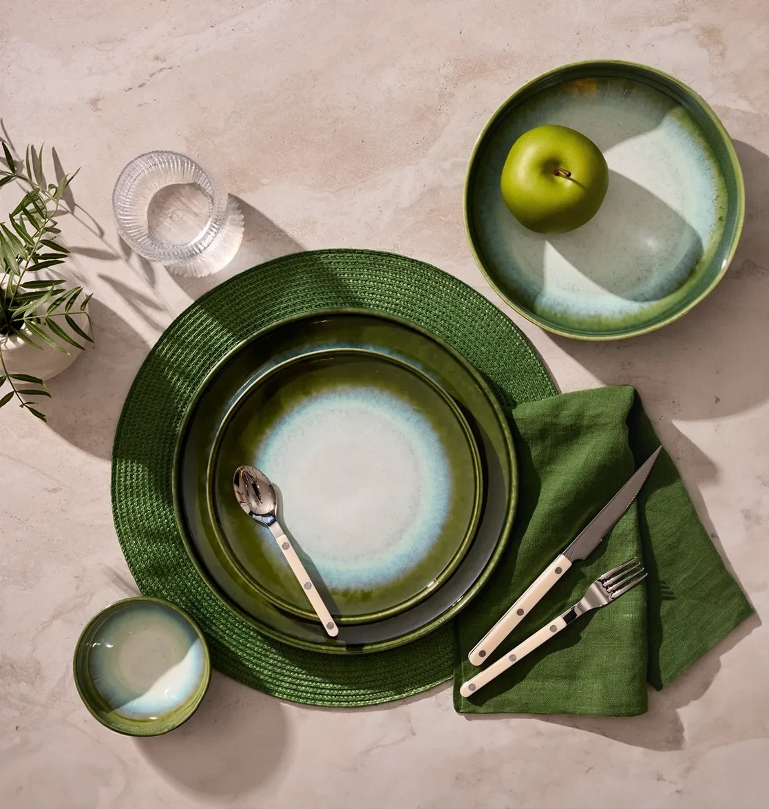 Dinnerware Collections - Materials, Styles & Top Brands for 2026