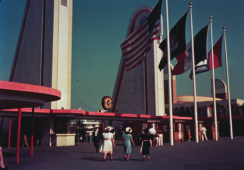 B1939 Watch Time II Clock | Bulova